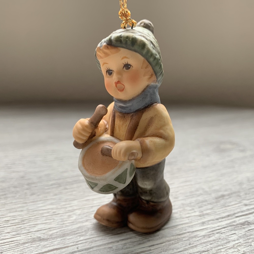 Studio Hummel 3-pc Set Goebel Berta Hummel Christmas Ornaments (Set 8) 96038 - Picture 6 of 16